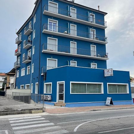 Hotel Belvedere Porto SantʼElpidio Eksteriør billede